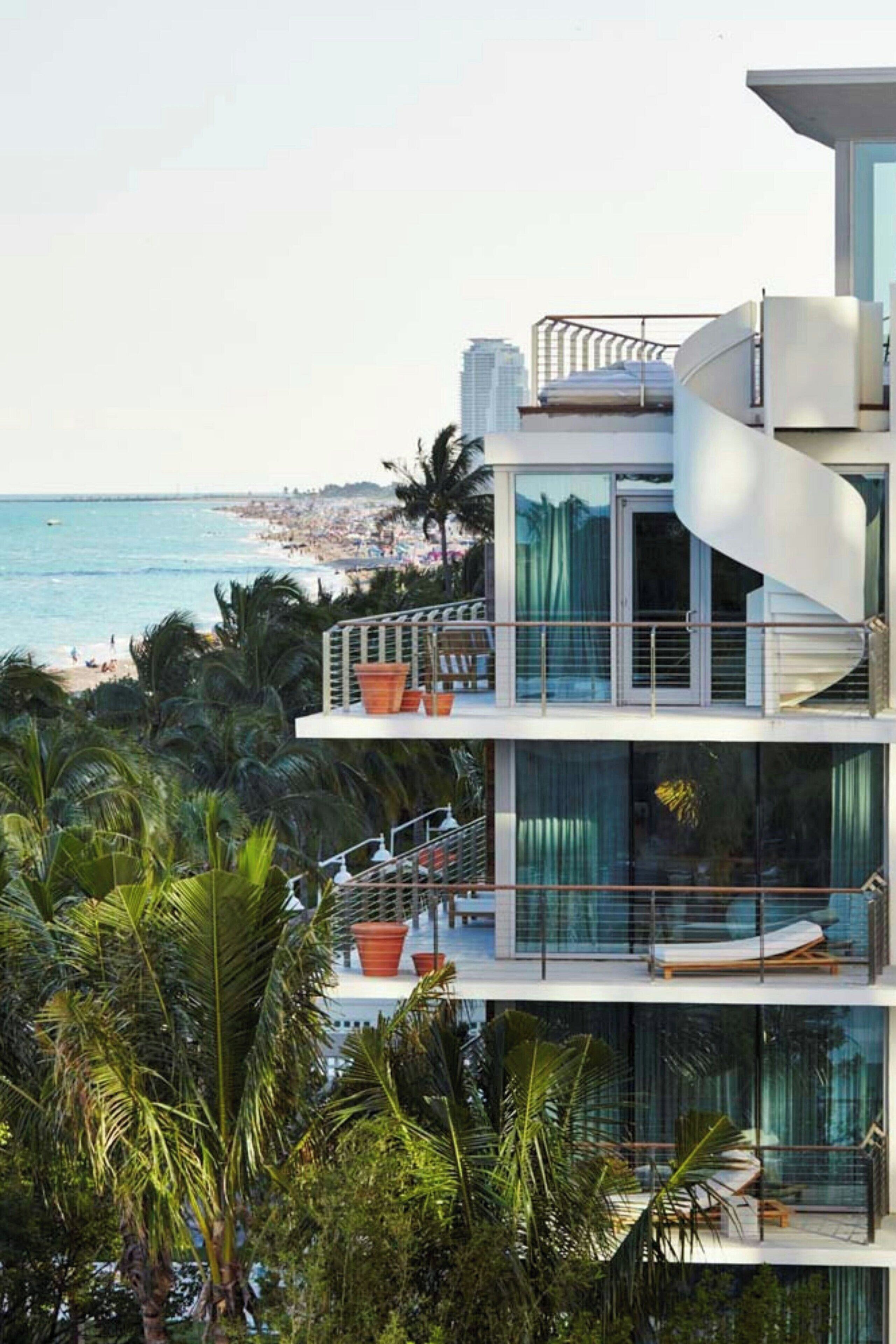 Suite, 1 Bedroom (Bungalow, Bi-Level) | Down comforters, pillowtop beds, minibar, in-room safe