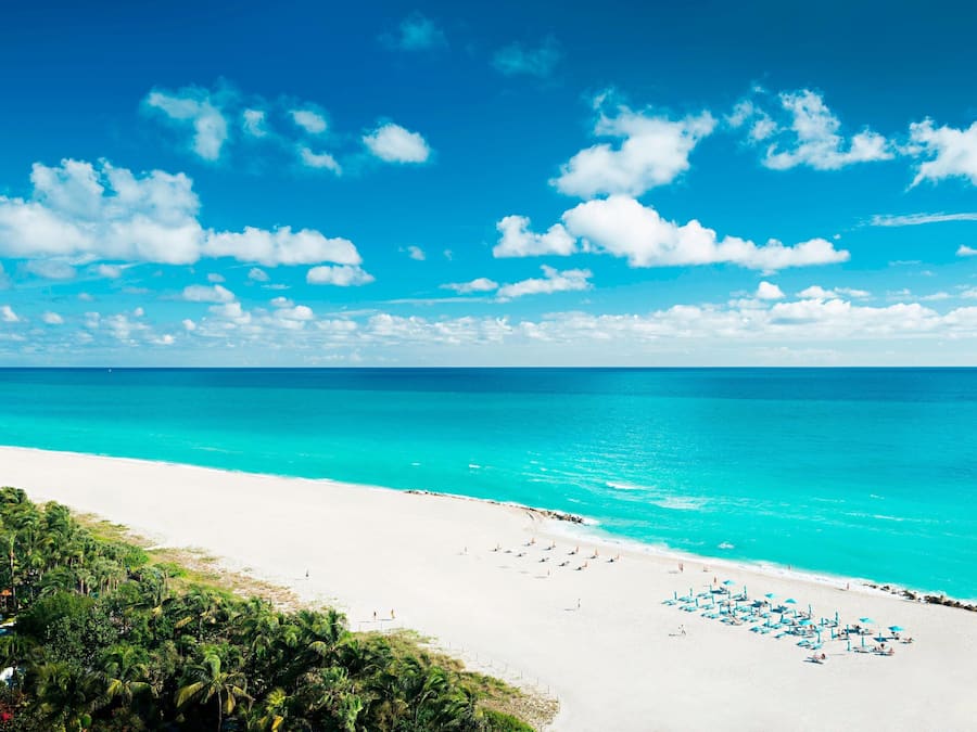 Copriletto in piuma, materassi a doppio strato, minibar