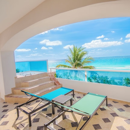 Sun Club Master Suite Ocean Front King | View from room