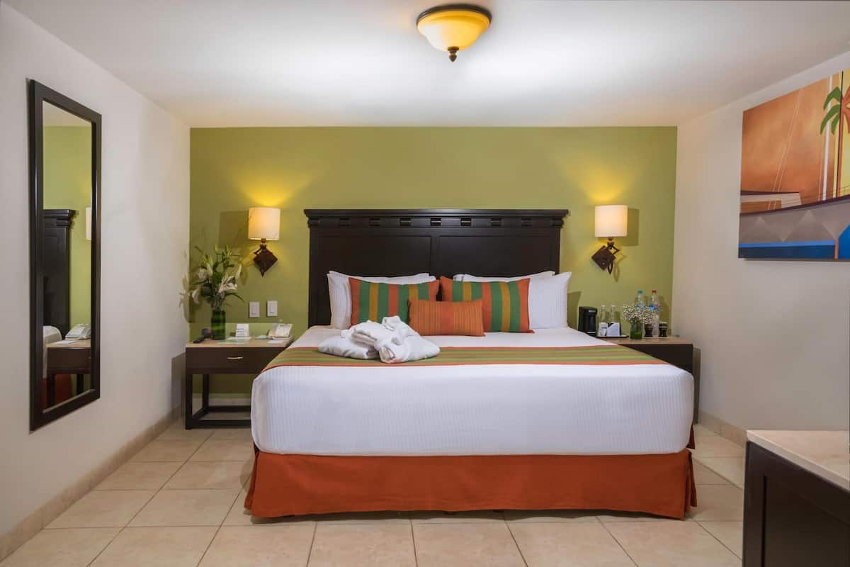 Premium bedding, down duvets, pillow-top beds, minibar