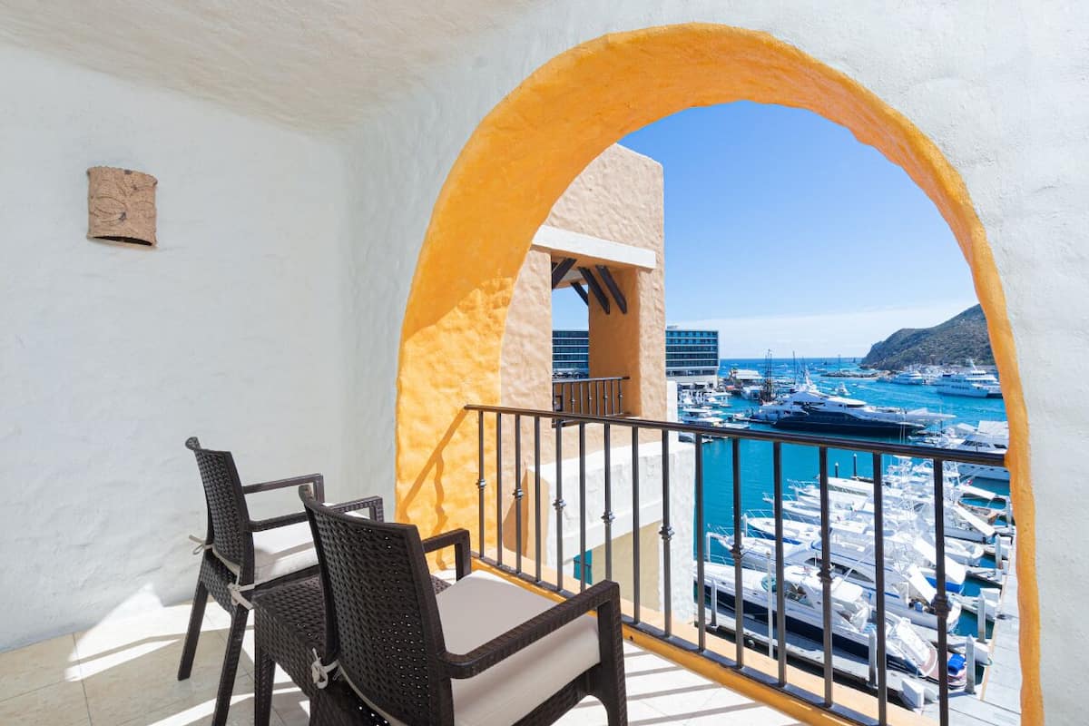 Standard Room with Port View | Premium bedding, down duvets, pillow-top beds, minibar