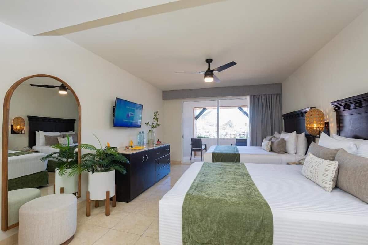 Premium bedding, down duvets, pillow-top beds, minibar