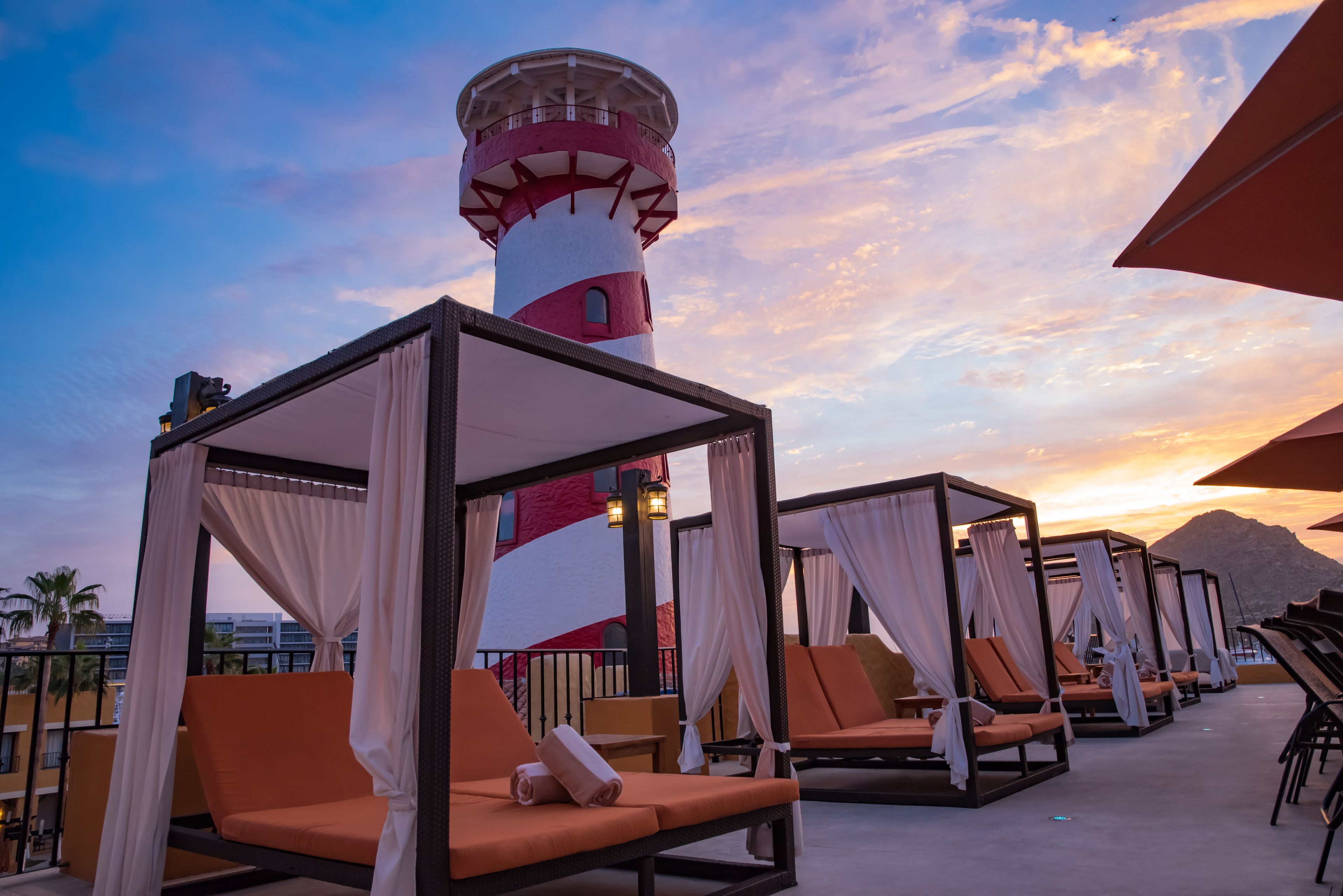 Outdoor pool, pool cabanas (surcharge), pool umbrellas