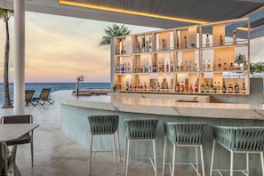Poolside bar