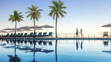 3 piscinas externas