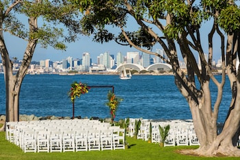 Outdoor wedding area at Kona Kai San Diego
