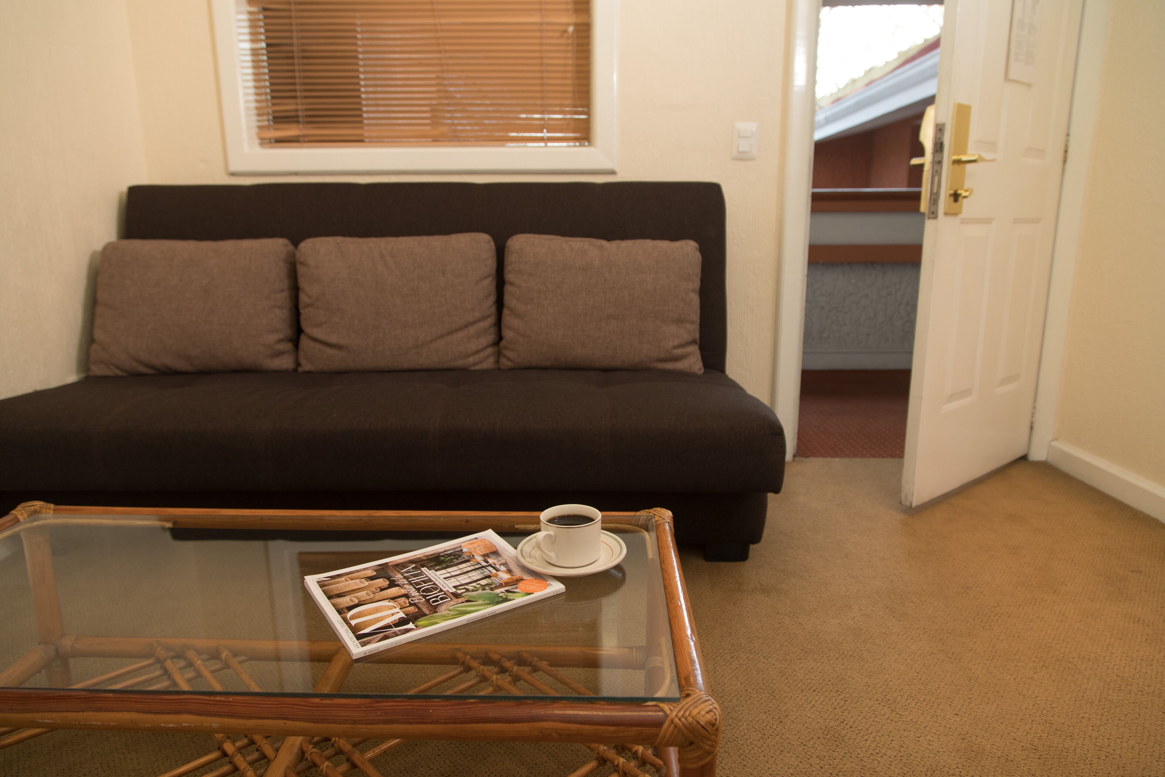 junior suite | living area | tv