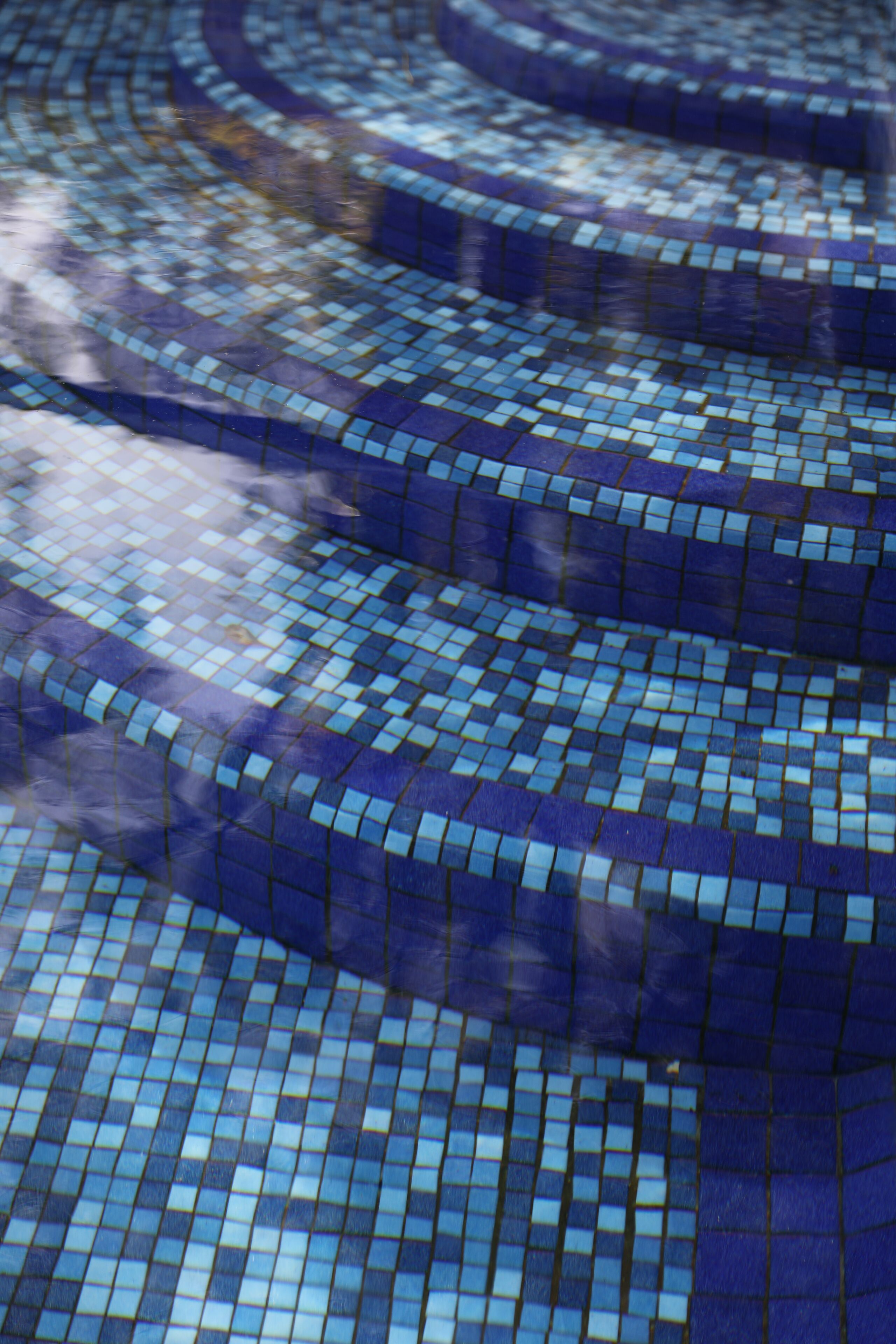 indoor pool, outdoor pool, open 9 am to 9 pm, pool loungers