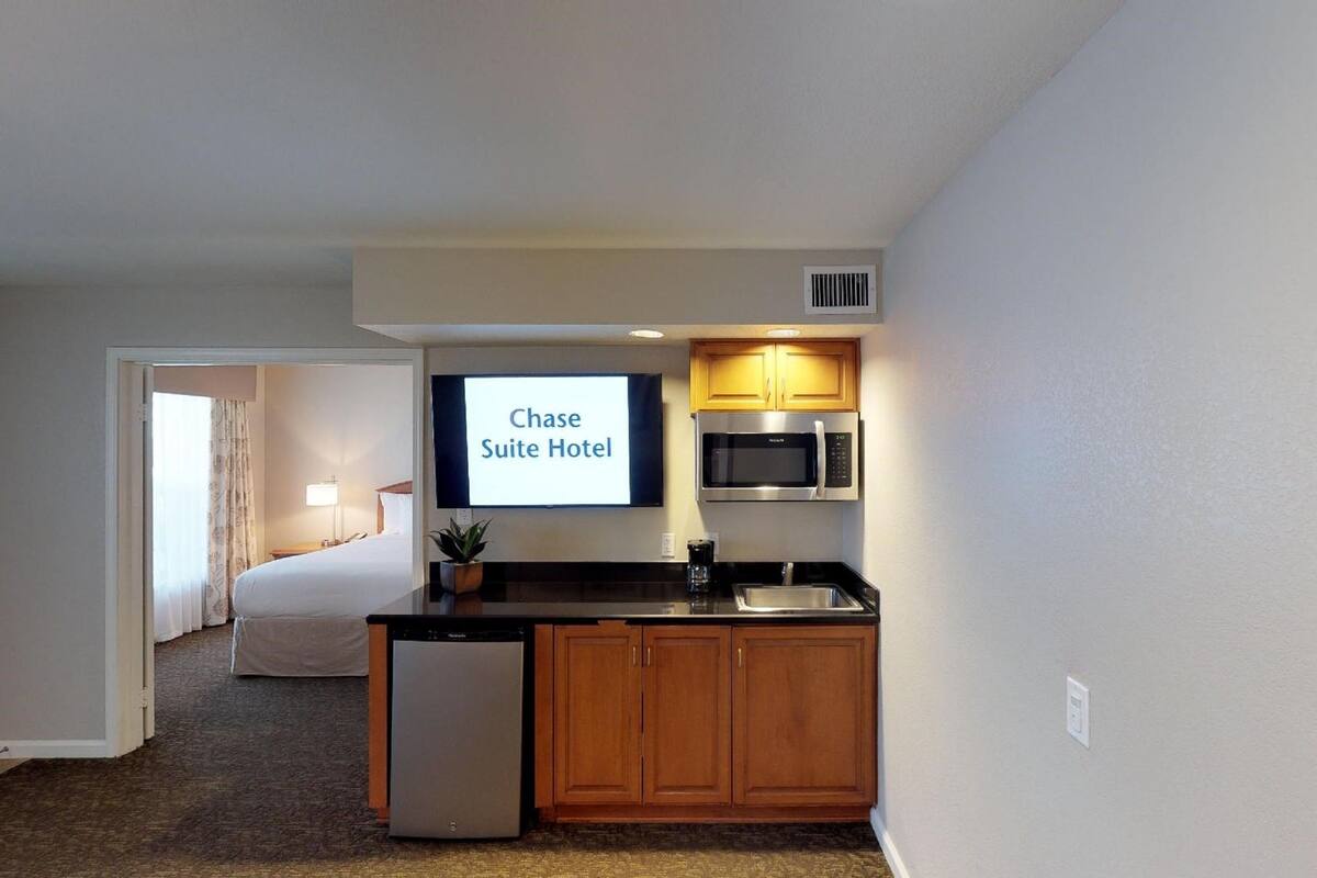 standard studio suite, 1 bedroom | private kitchenette | microwave, coffee/tea maker, freezer, paper towels