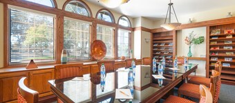 Chase Suite Hotel Newark-Fremont