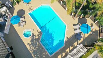 Outdoor pool, pool umbrellas
