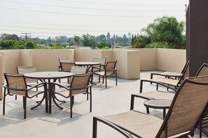 Suite, 1 King Bed, Balcony | 1 bedroom, in-room safe, desk, laptop workspace
