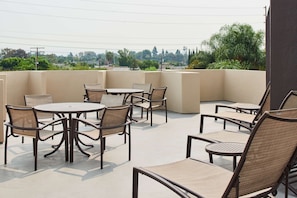 Suite, 1 King Bed, Balcony | 1 bedroom, in-room safe, desk, laptop workspace