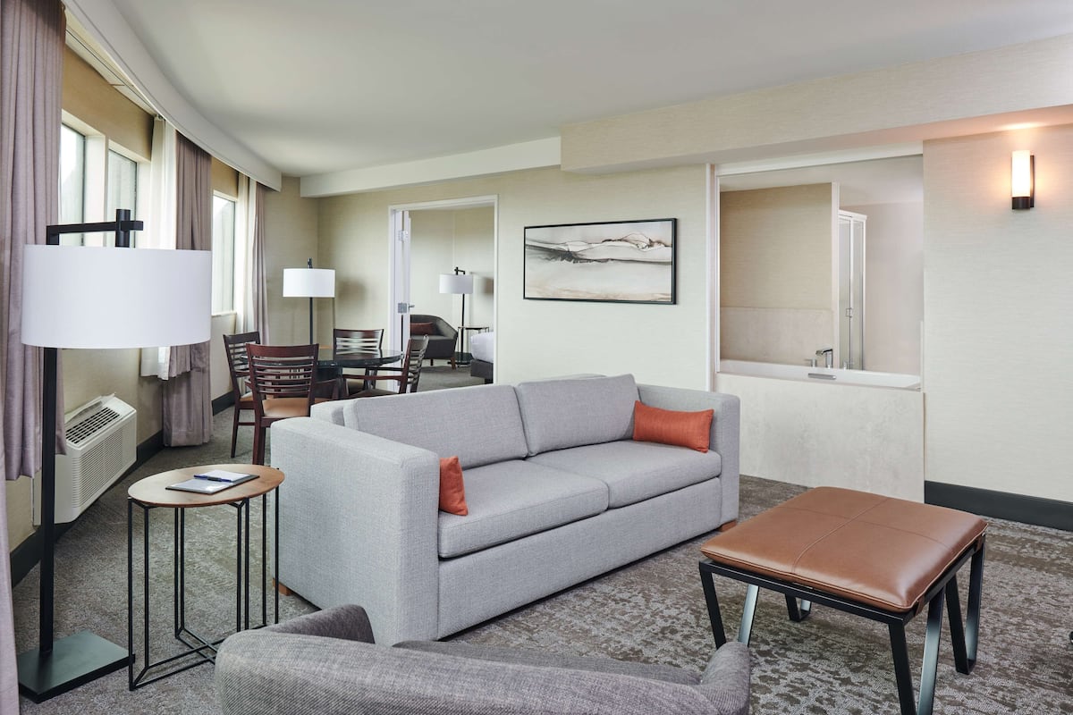 Suite, 1 Bedroom, Jetted Tub | 1 bedroom, in-room safe, desk, laptop workspace