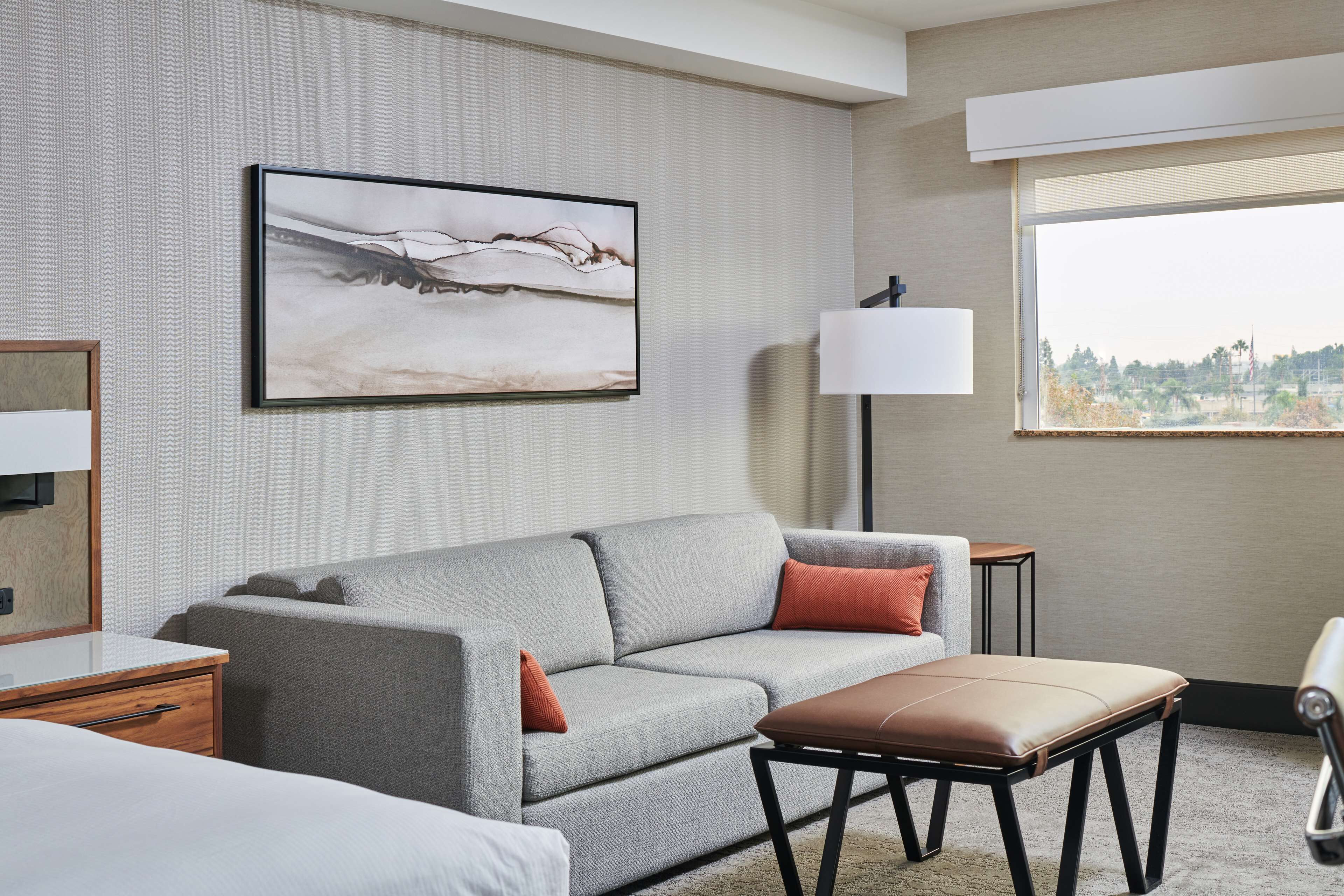 TV màn hình phẳng 32-inch có truyền hình cáp, TV 