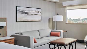 32-inch flat-screen TV with cable channels, TV