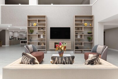 La Quinta Inn & Suites by Wyndham Ft Lauderdale Cypress Cr