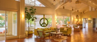 Ashland Hills Hotel & Suites