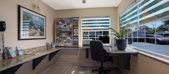 Quality Inn & Suites Medford Airport