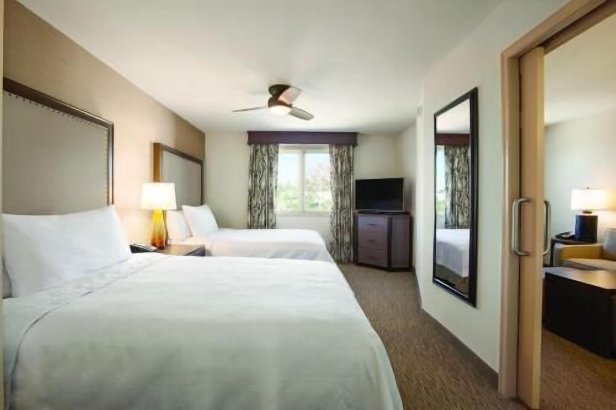 In-room safe, desk, rollaway beds, free WiFi