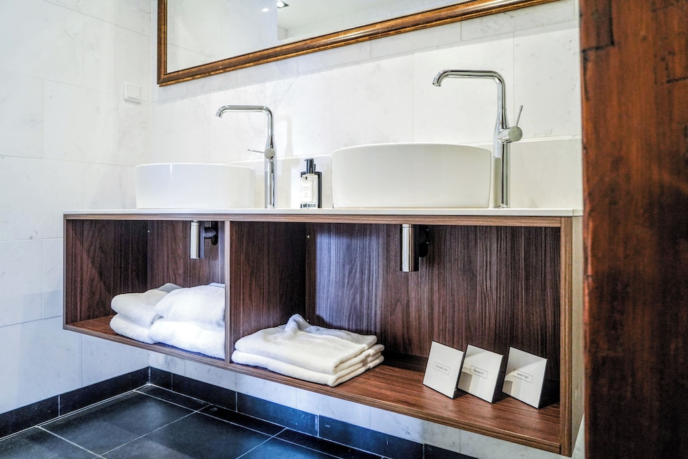 Relais & Chateaux - Central Park Voorburg by null