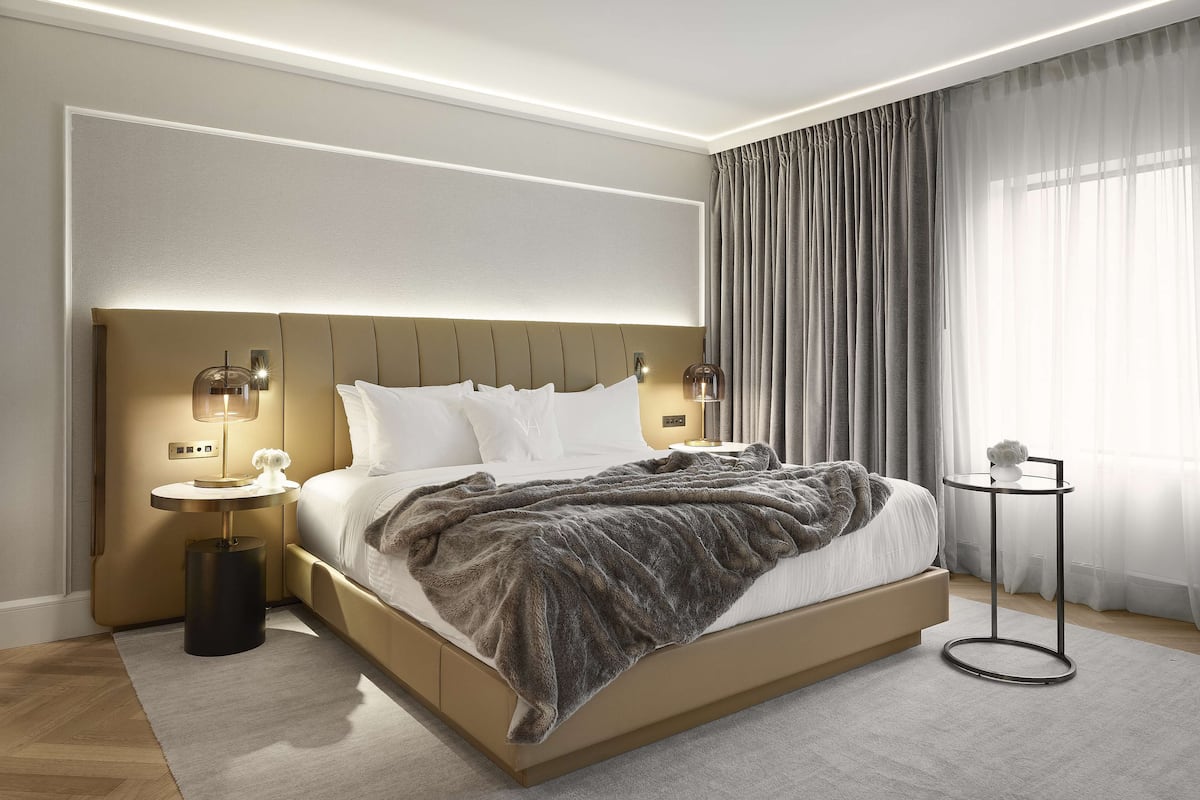 Suite présidentielle, 1 trÚs grand lit | Literie de qualité, couette en duvet, lit avec matelas Select Comfort