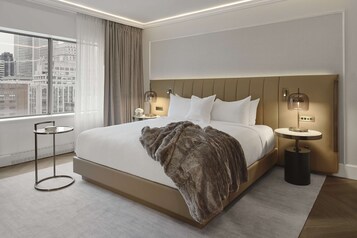 Premium Suite, 1 King Bed | View from room