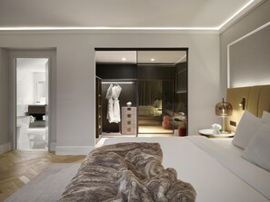 Suite Présidentielle, 1 très grand lit | Salle de bain | Baignoire et douche séparées, baignoire à jets