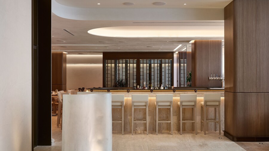 Vogue Hotel Montreal Downtown, Curio Collection by Hilton