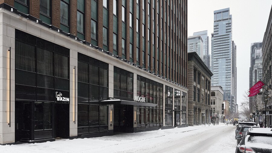 Vogue Hotel Montreal Downtown, Curio Collection by Hilton