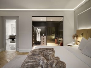 Presidential Suite, 1 King Bed | Bathroom | Separate bathtub and shower, jetted bath, designer toiletries
