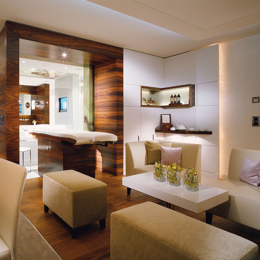 Suite, 1 King Bed, Corner | Premium bedding, in-room safe, desk, soundproofing