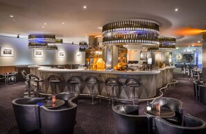 DĂźner et souper servis sur place