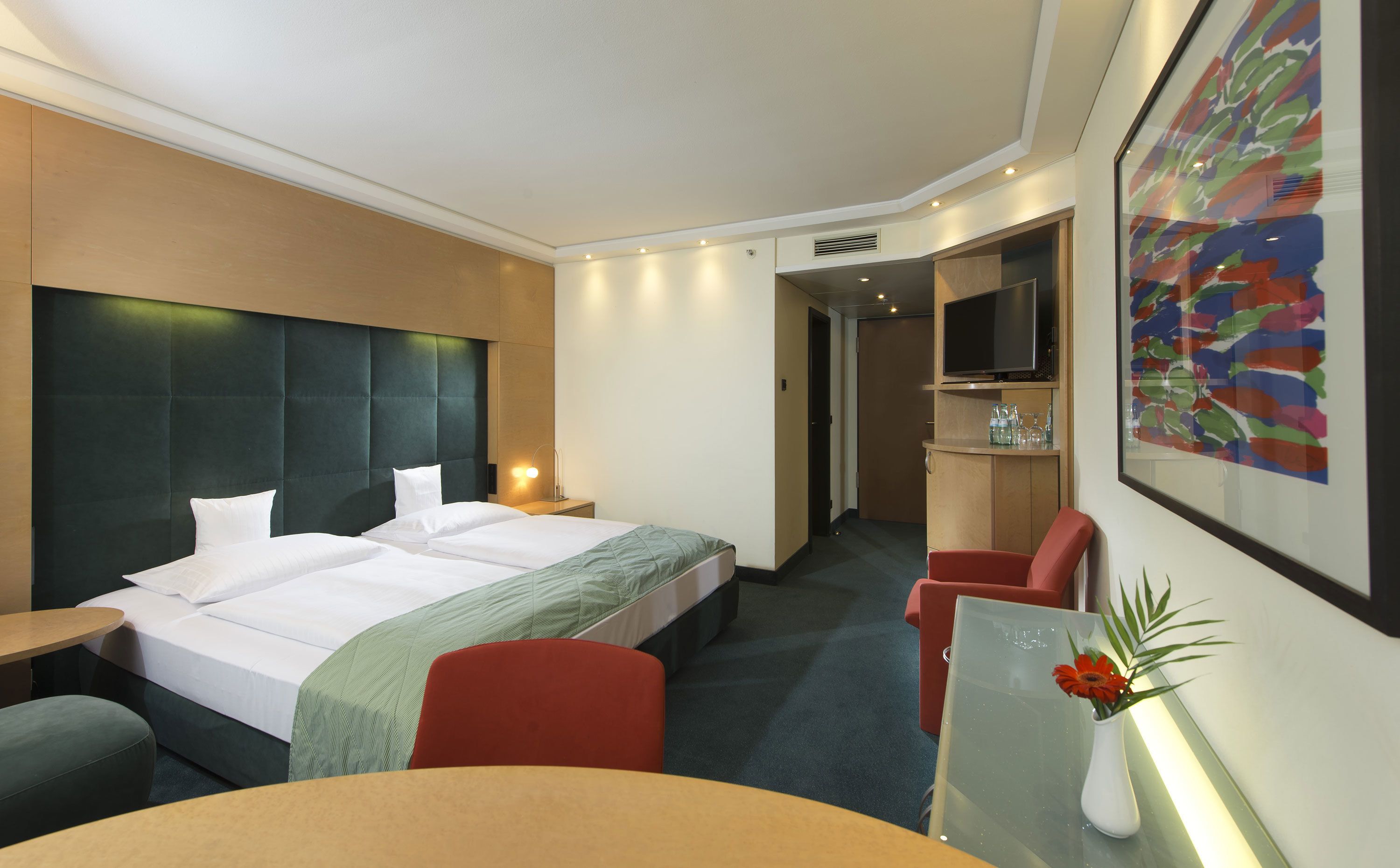 1 bedroom, hypo-allergenic bedding, in-room safe, desk