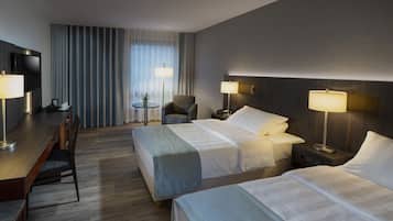 Hypoallergeen beddengoed, een kluis op de kamer, een bureau