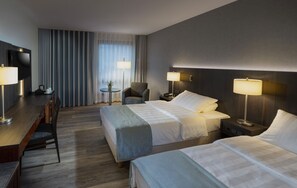 Allergikerbettwaren, Zimmersafe, Schreibtisch, Verdunkelungsvorhänge