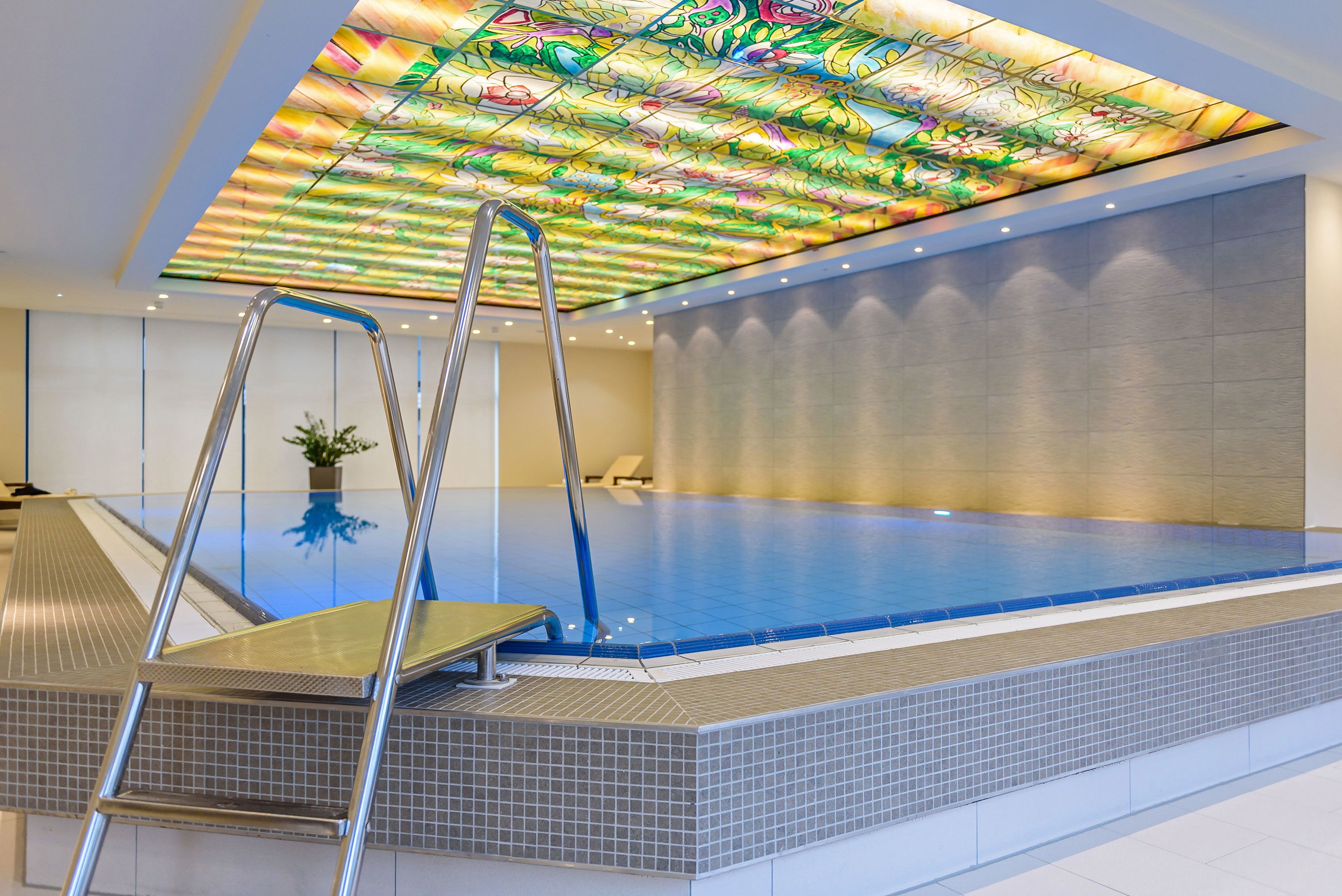 indoor pool, pool loungers