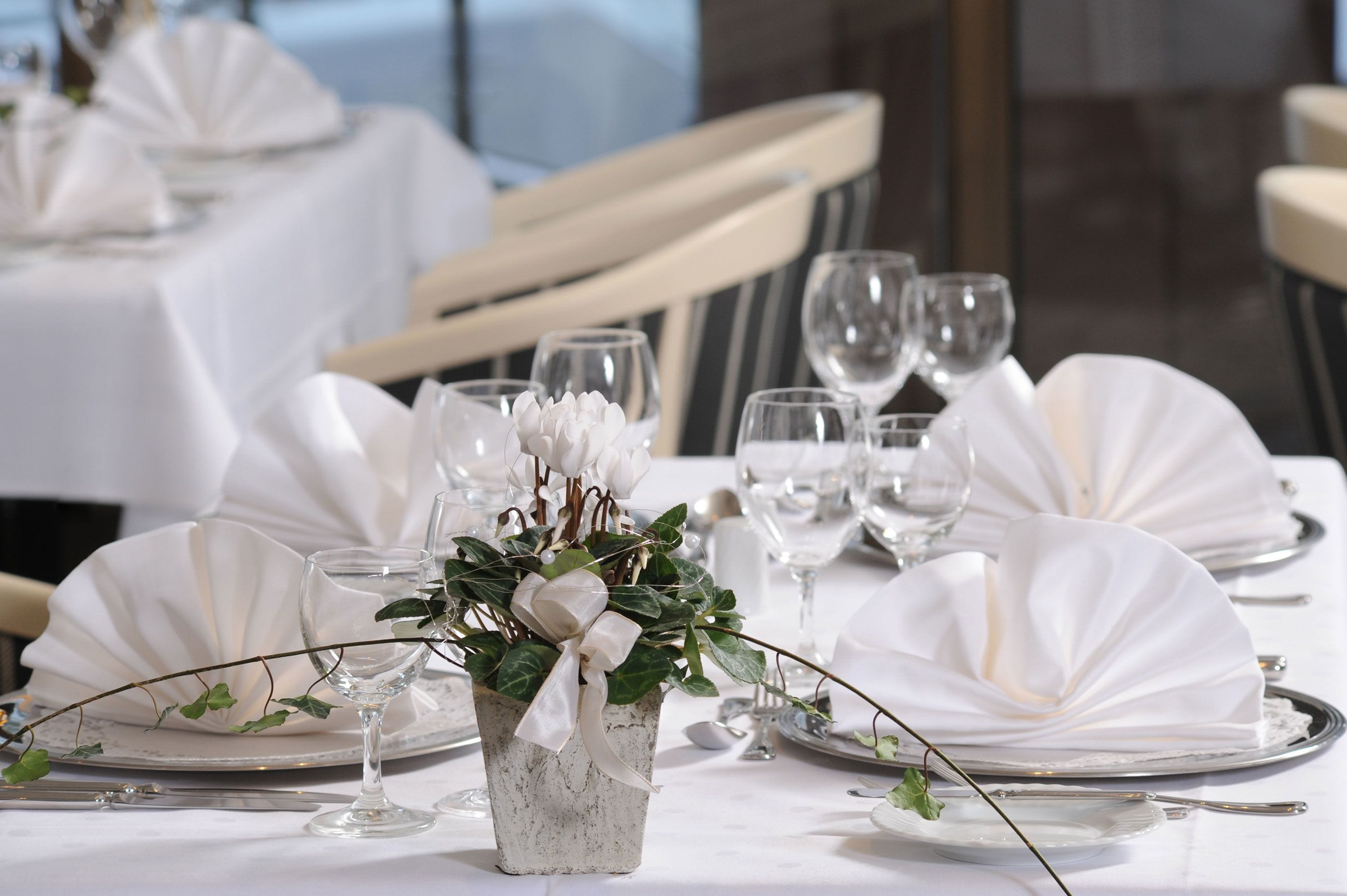 2 restaurants, breakfast, lunch, dinner served; local cuisine