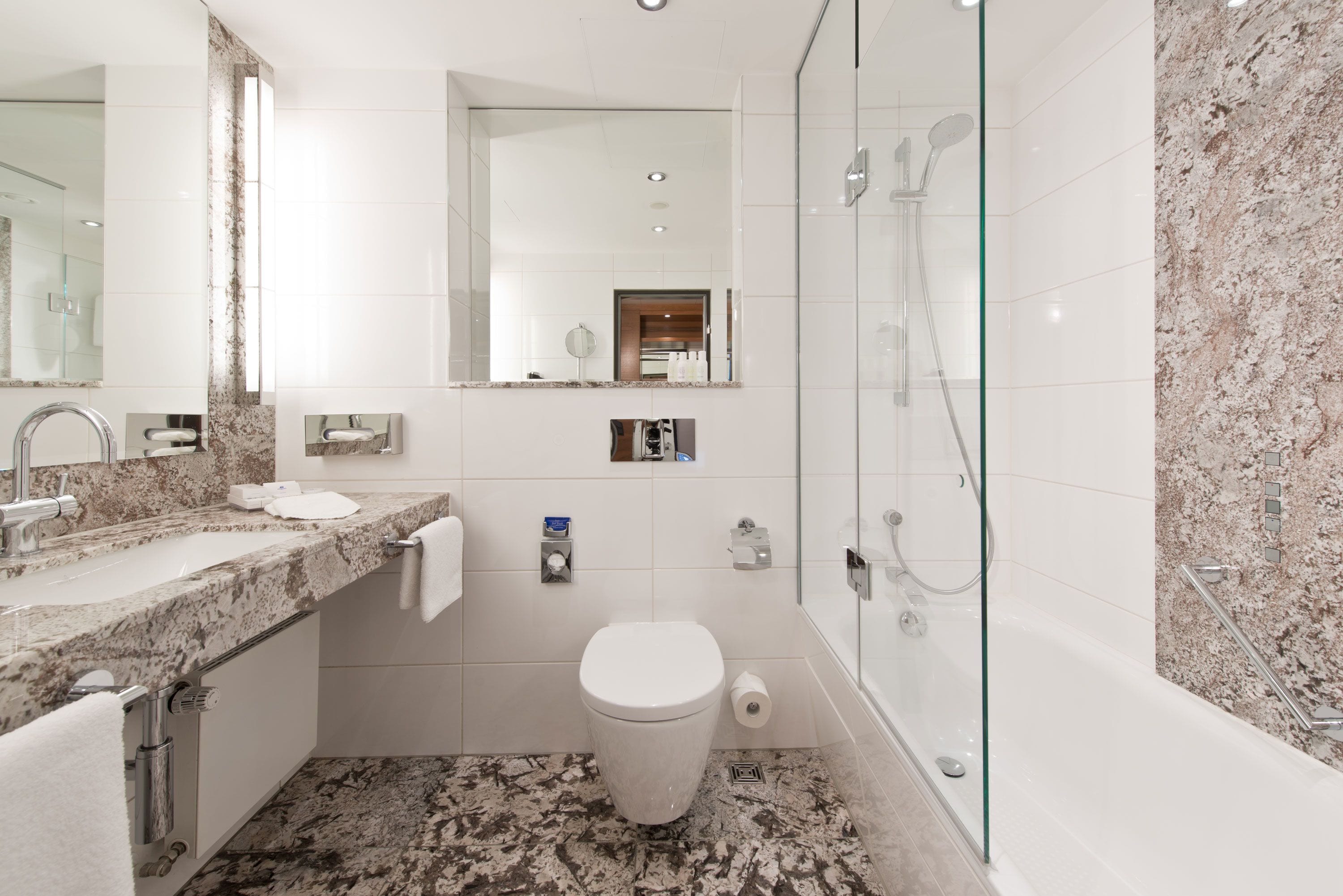 free toiletries, bidet, towels