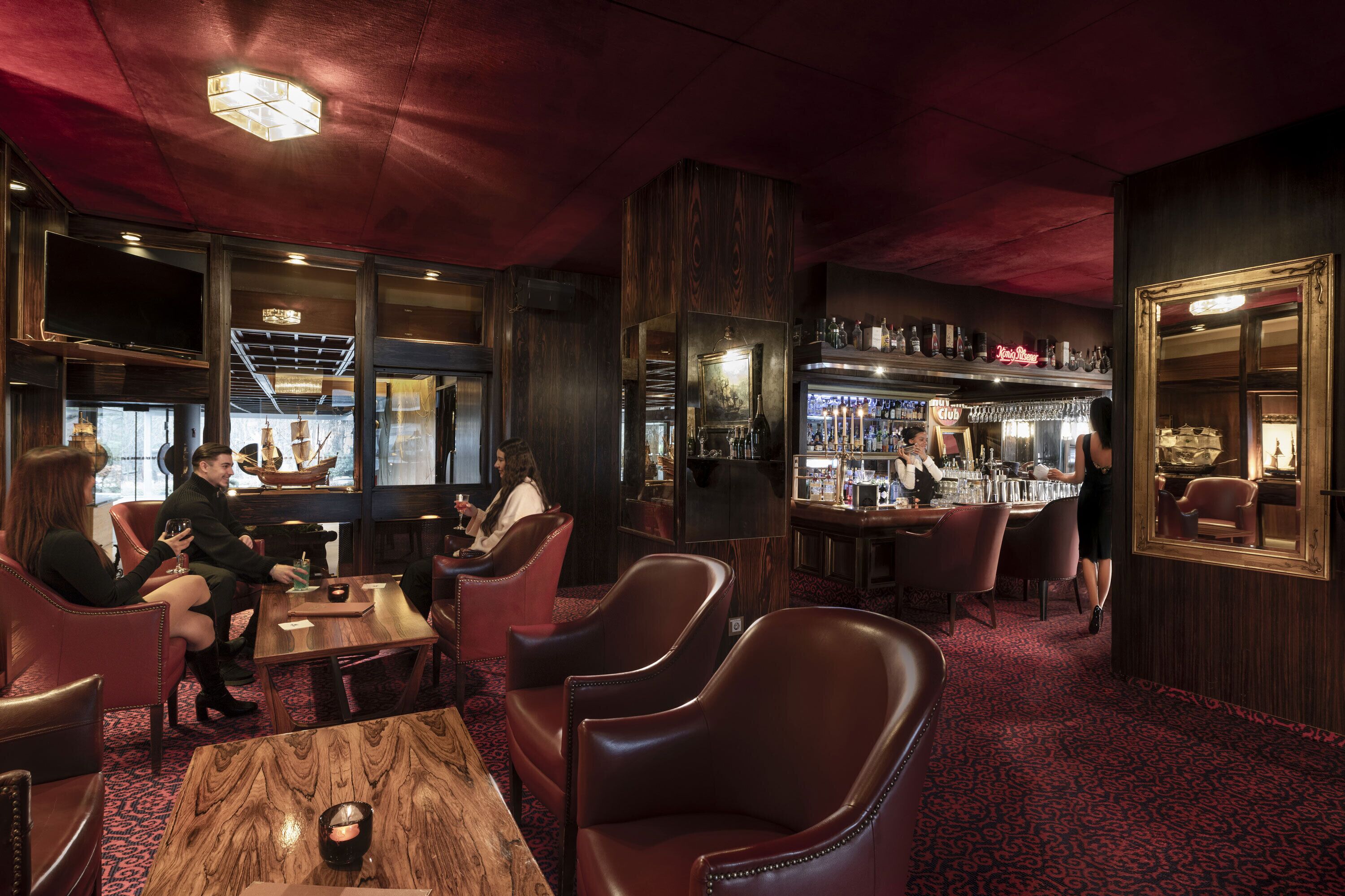 Bar (in der Unterkunft)