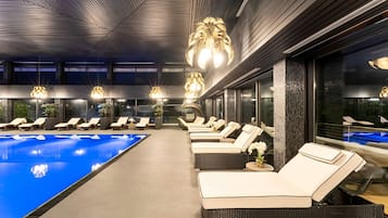 Indoor pool, seasonal outdoor pool, pool loungers