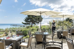 3 restaurants; breakfast, lunch, and dinner served - Maritim Seehotel Timmendorfer Strand (Timmendorfer Strand)