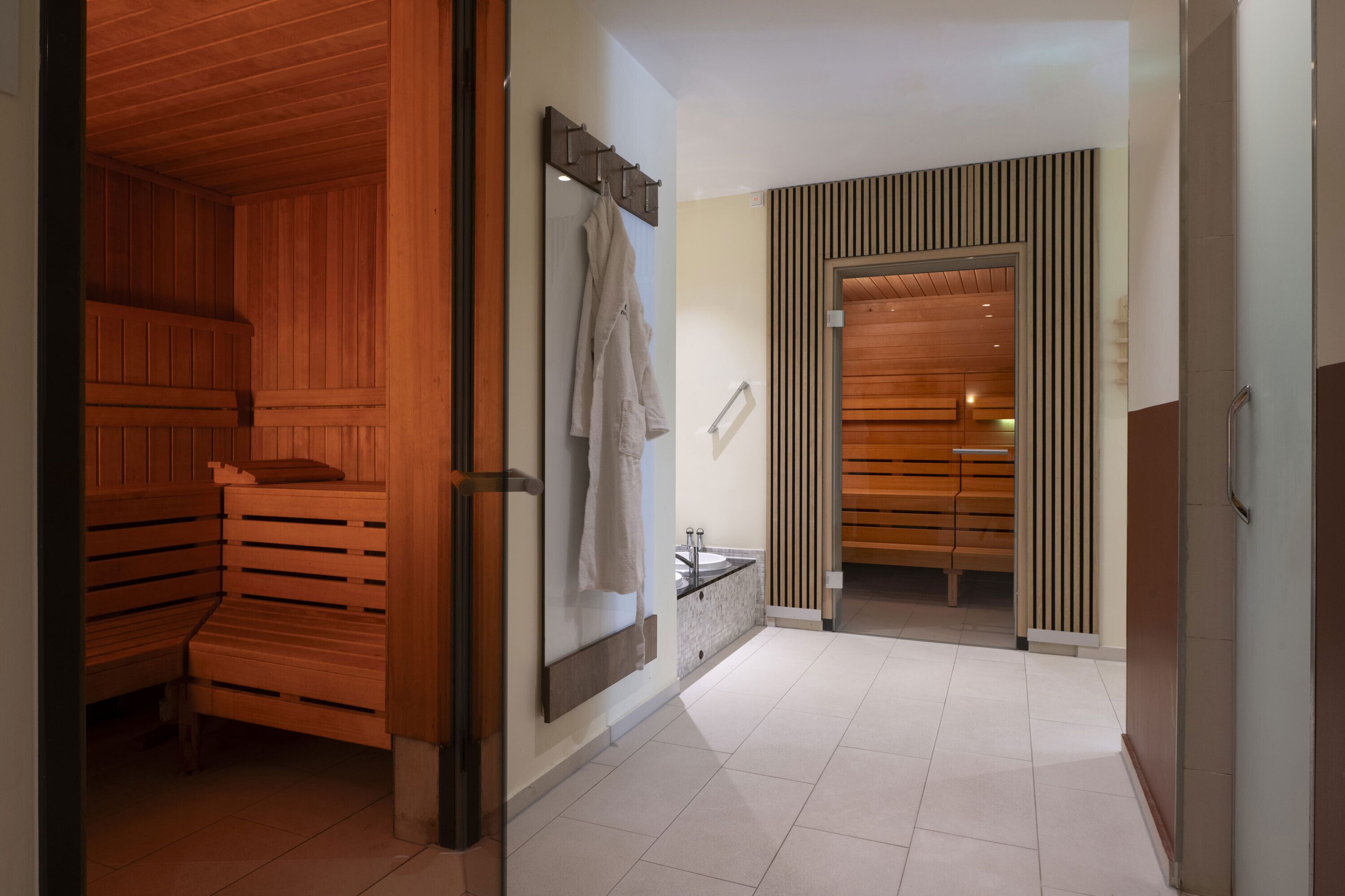 sauna, body treatments, body wraps, body scrubs, facials