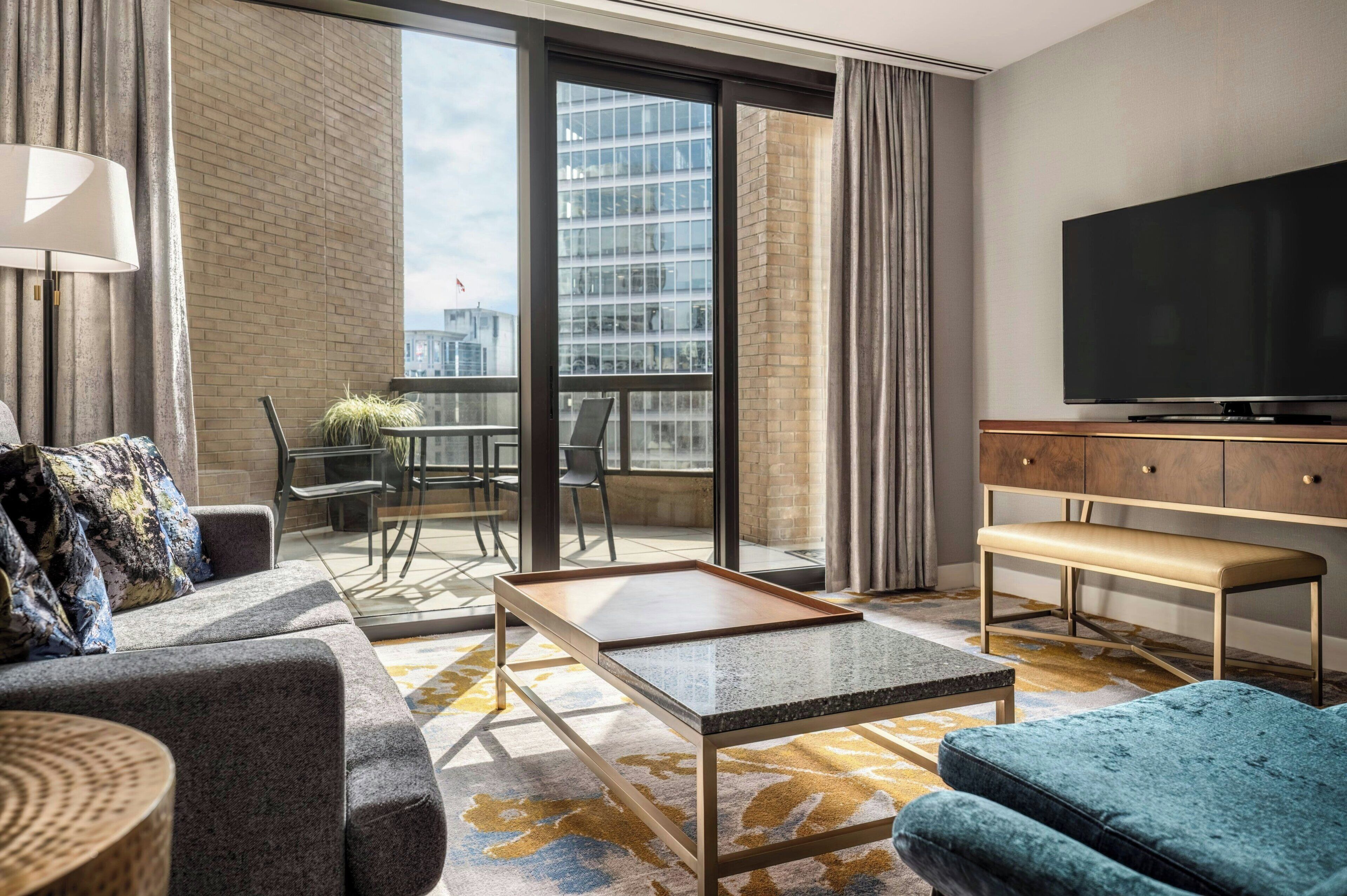 37-inch flat-screen tv with cable channels, tv, netflix