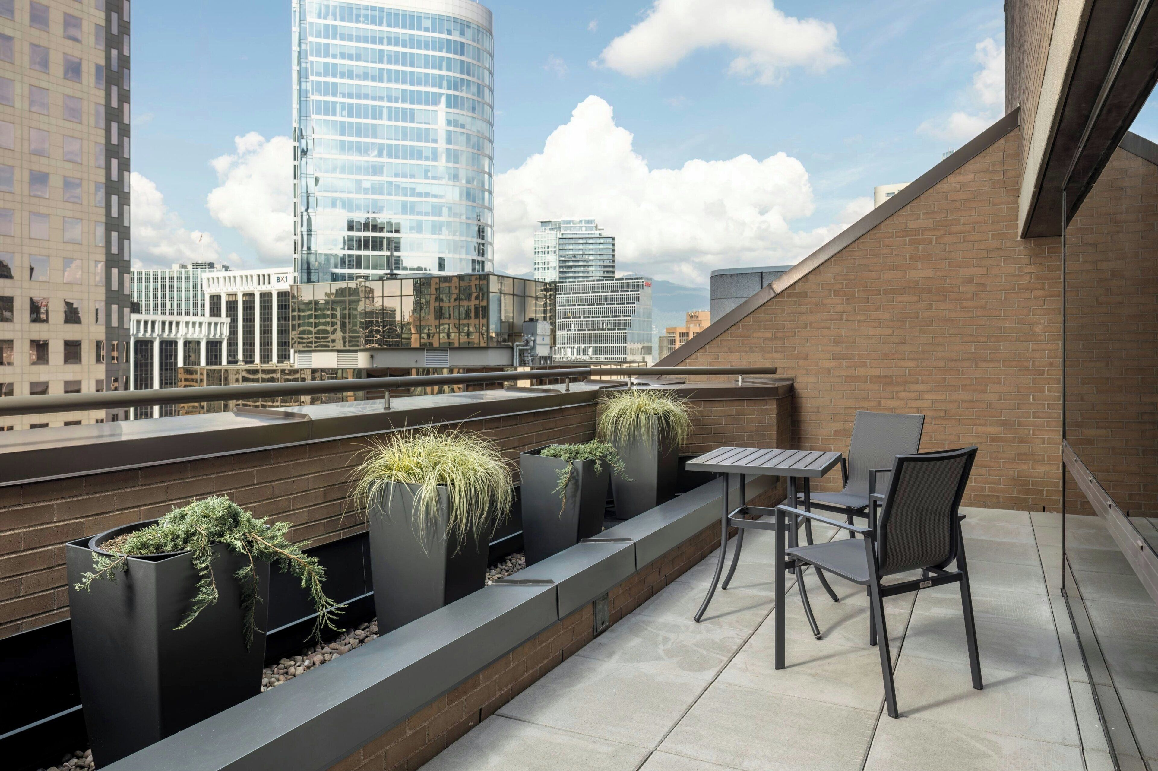 1 bedroom, hypo-allergenic bedding, down duvets, in-room safe