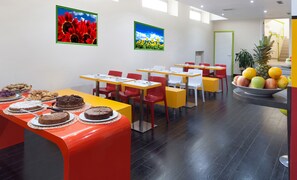 Petit déjeuner buffet compris tous les jours