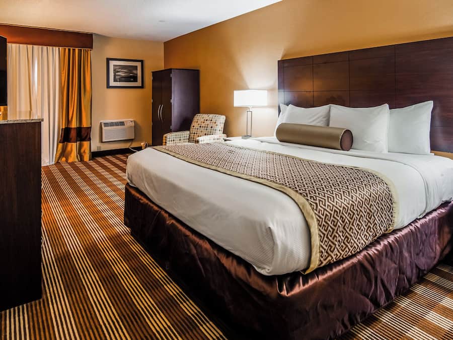 Individually decorated, individually furnished, desk, laptop workspace