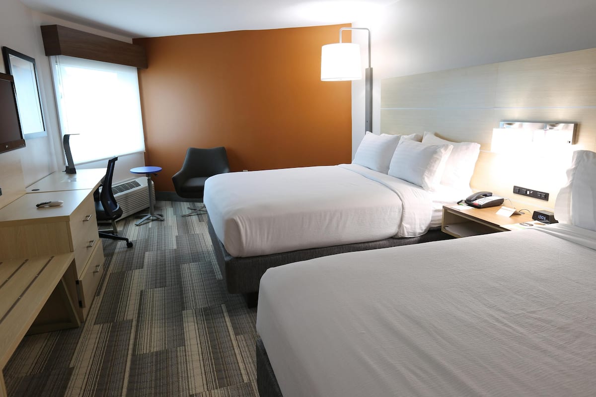 In-room safe, desk, iron/ironing board, free cots/infant beds