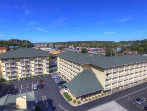 Exterior - Comfort Inn & Suites At Dollywood Lane (Pigeon Forge)