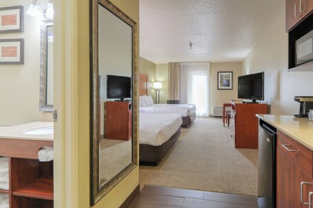 Comfort Inn Suites At Dollywood Lane - Image 50